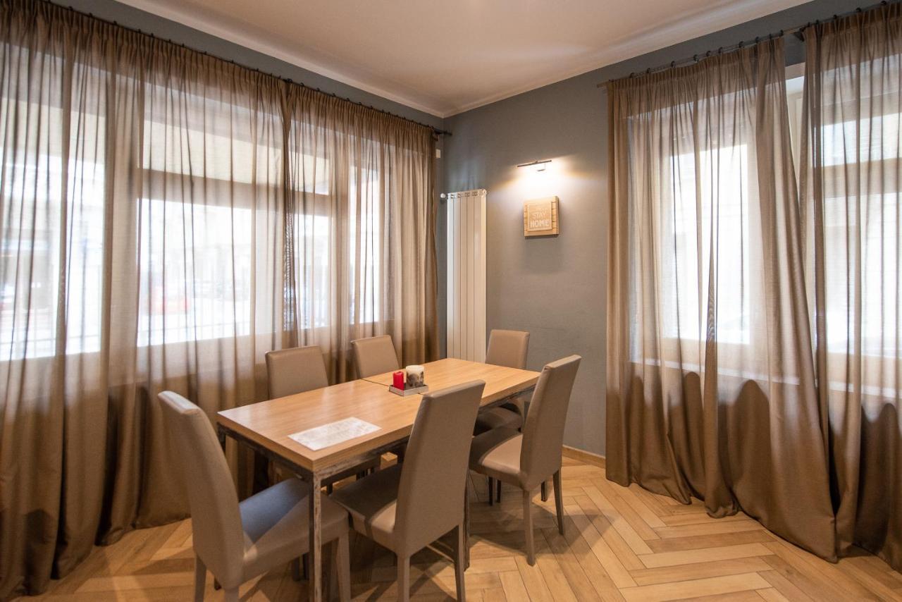 Top Living Apartments - Casa Valentino Турин Екстер'єр фото